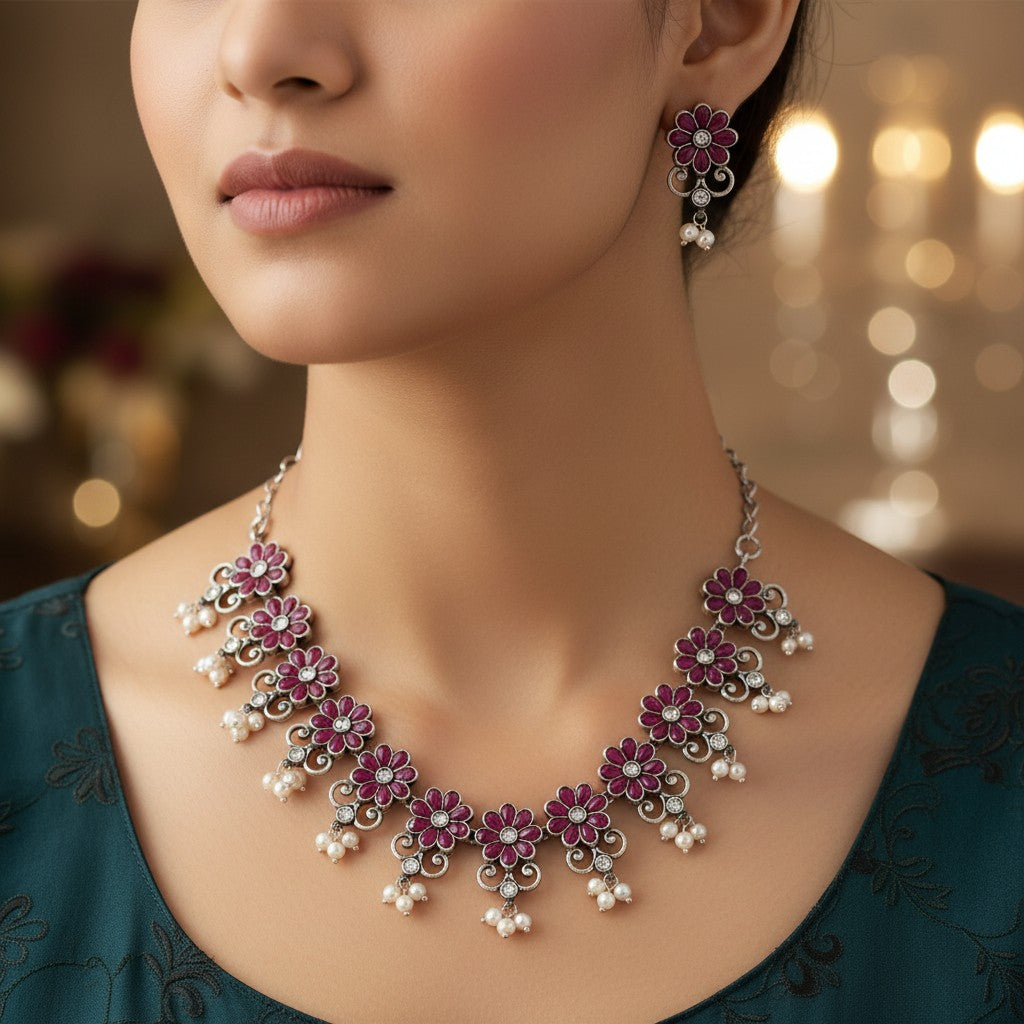 804586 Delicate Necklace With Oxidised Plating