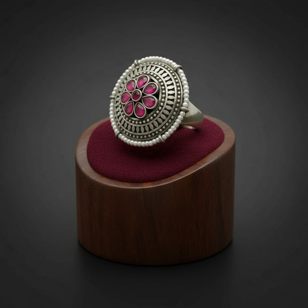 809589 Oxidised Adjustable Ring With 2 Tone Plating