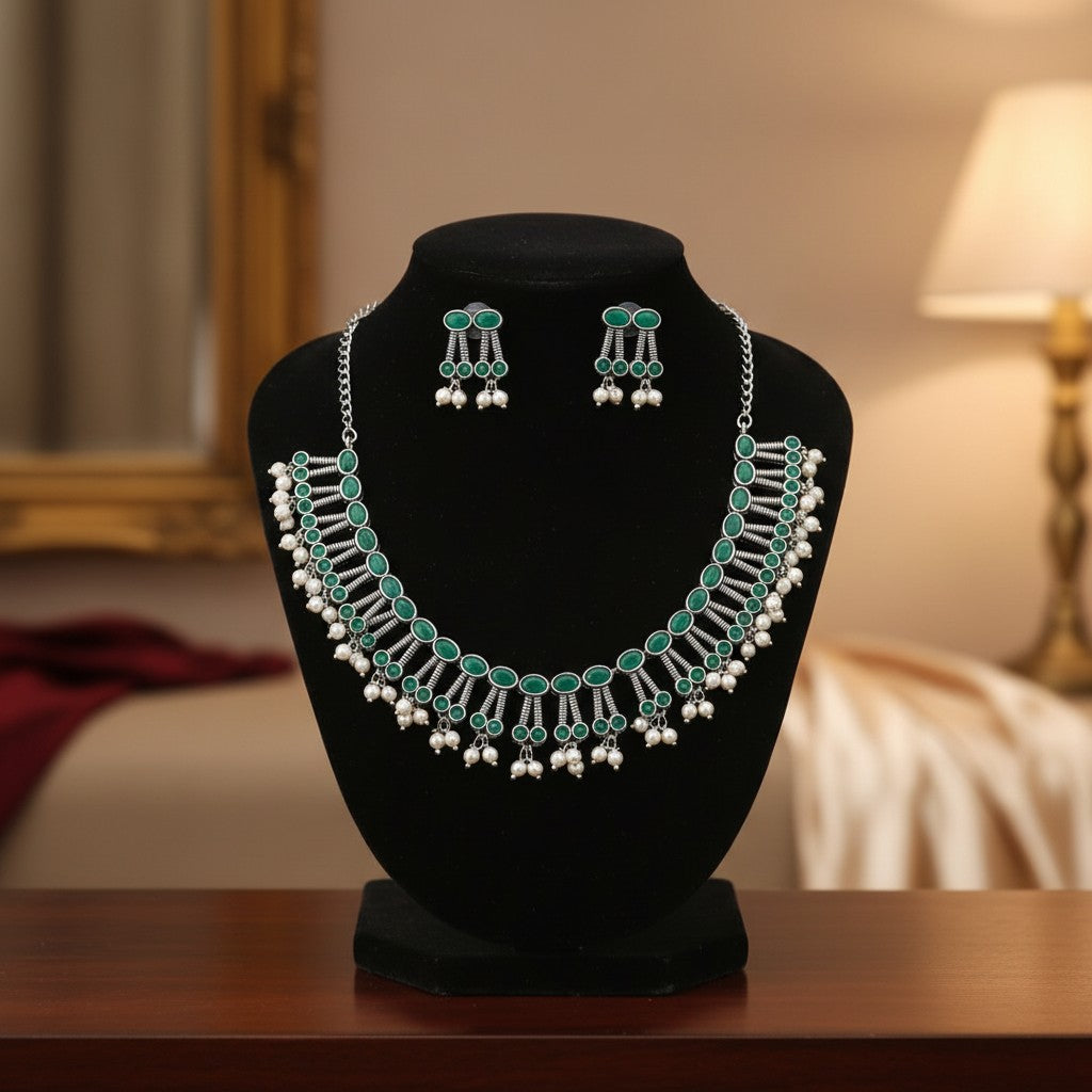 806318 Pearl Necklace With Oxidised Plating-Green