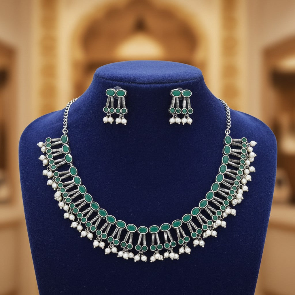 806318 Pearl Necklace With Oxidised Plating-Green