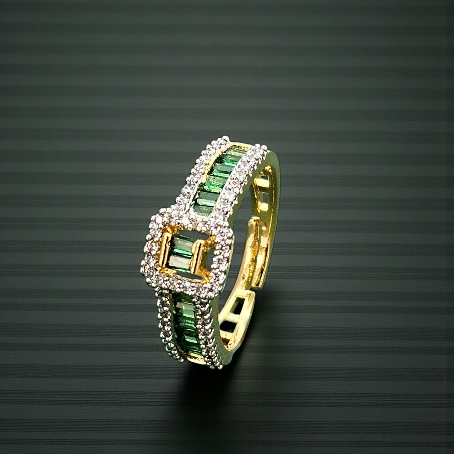438465 Cz Adjustable Ring With 2 Tone Plating-Green
